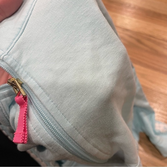 Lilly Pulitzer Quarter Zip Pullovef - Picture 4 of 6